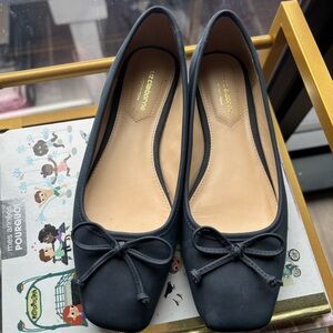 DARK BLUE BOW FLATS